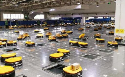 如何按場景選擇倉儲機器人？