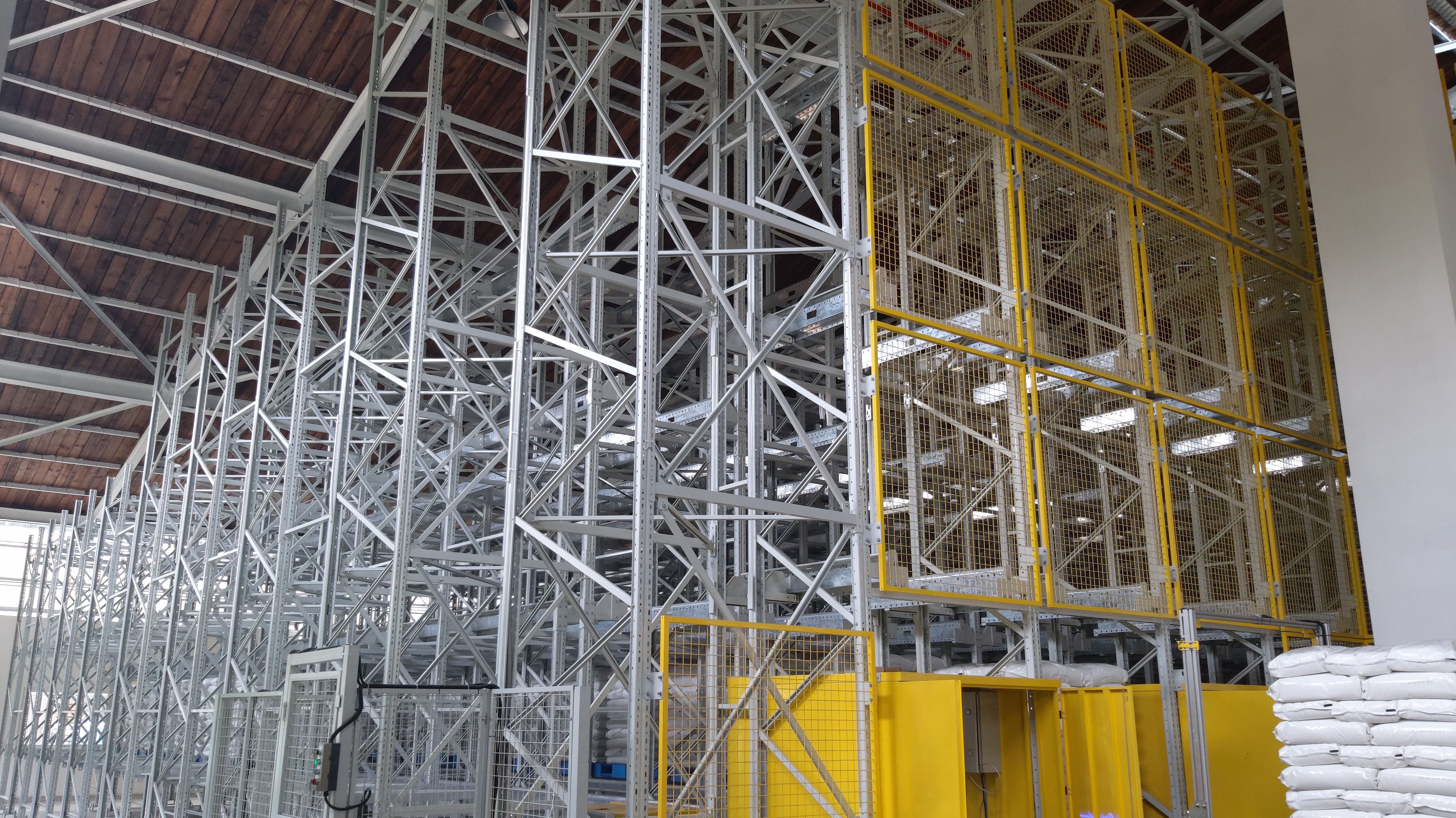 智能倉(cāng)庫(kù)如何實(shí)現(xiàn)智能化管理？