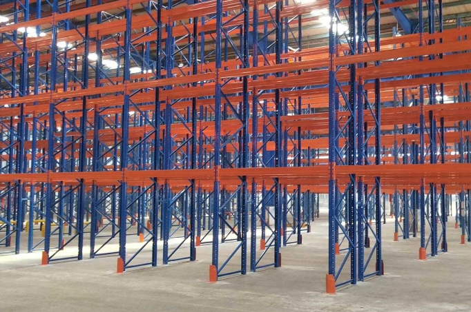 倉儲貨架：解鎖現(xiàn)代倉儲運營的六大核心優(yōu)勢